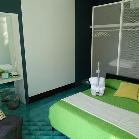 Ninina Boutique Suites サレルノ エクステリア 写真