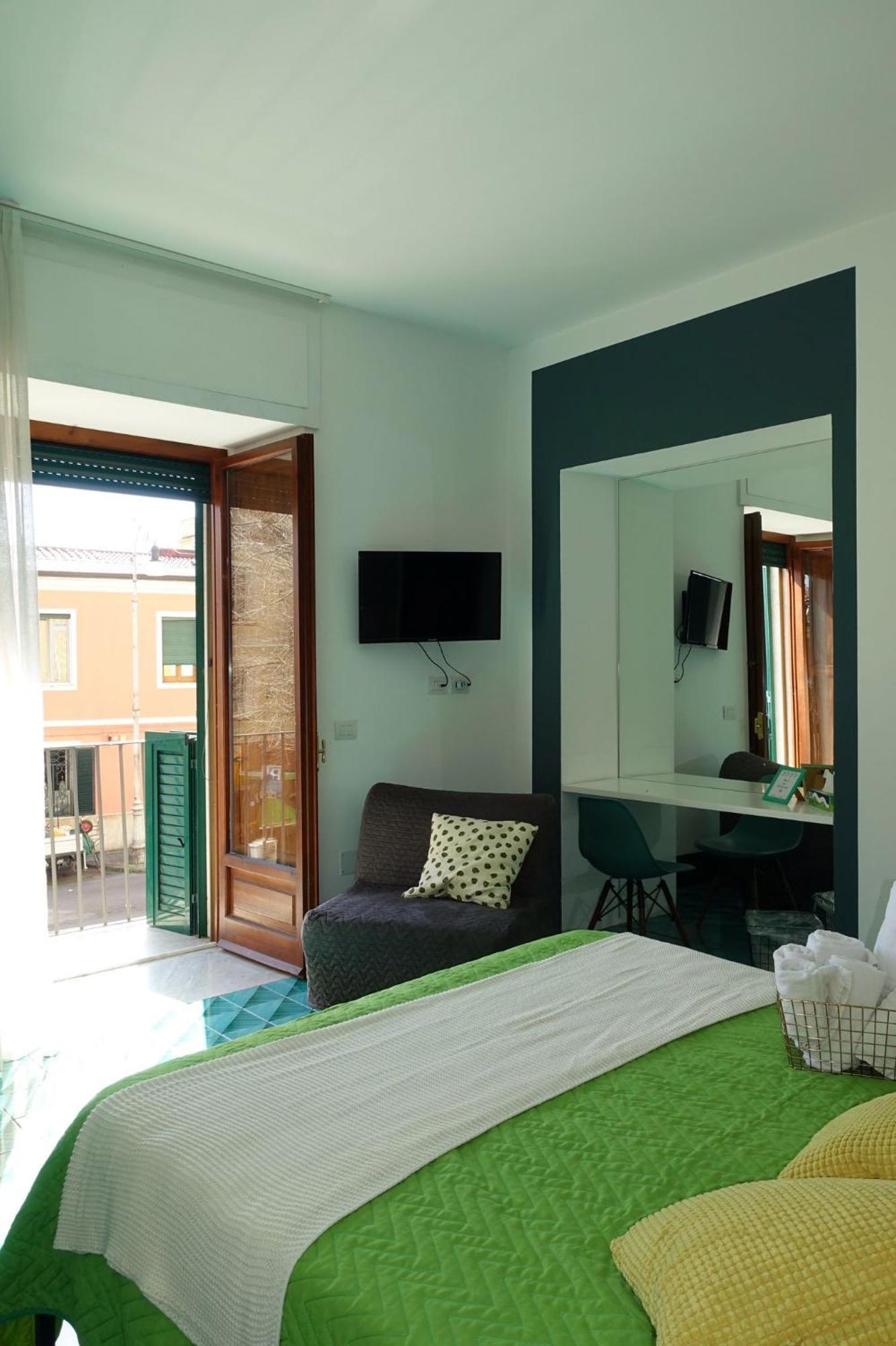 Ninina Boutique Suites サレルノ エクステリア 写真