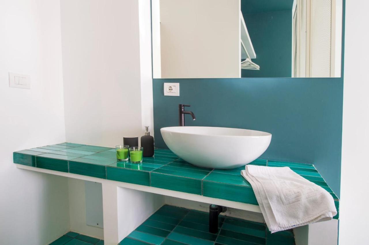 Ninina Boutique Suites サレルノ エクステリア 写真